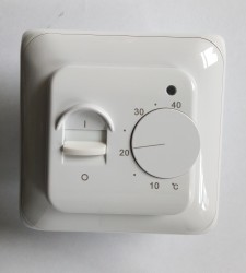 Elektrinis termostatas, su oro temperatūriniu jutikliu. SK20A
